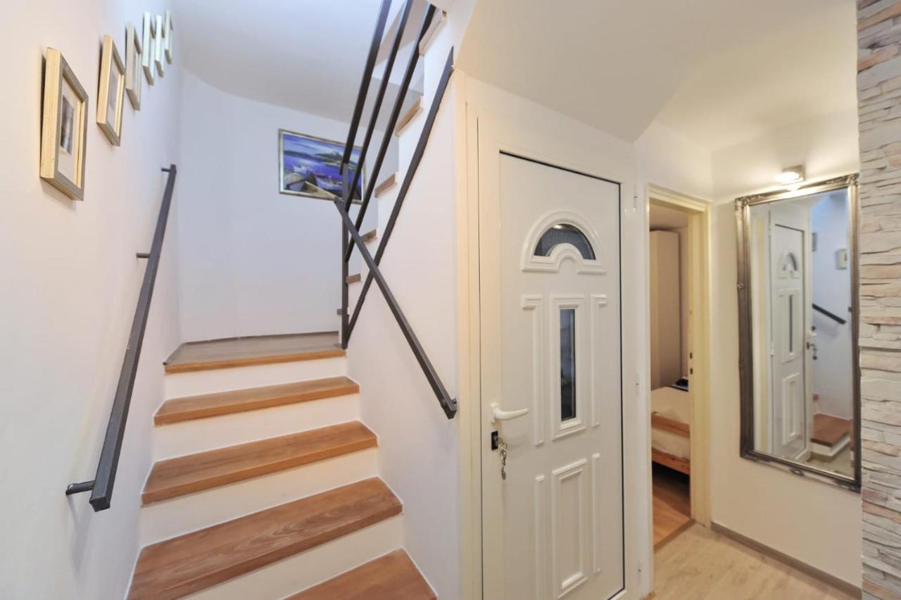 Beshtie Apartment *